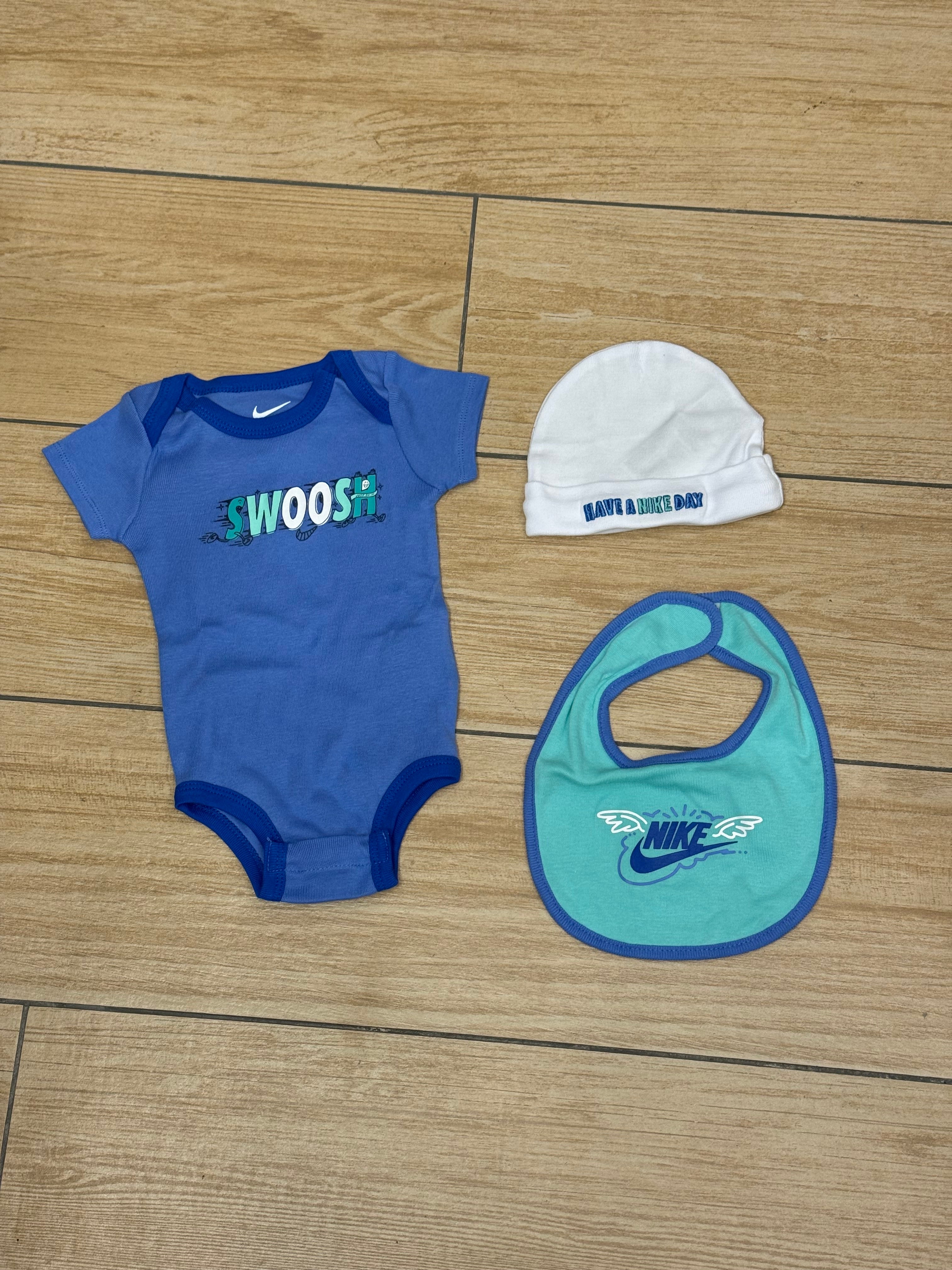 Set nascita nike 3pz