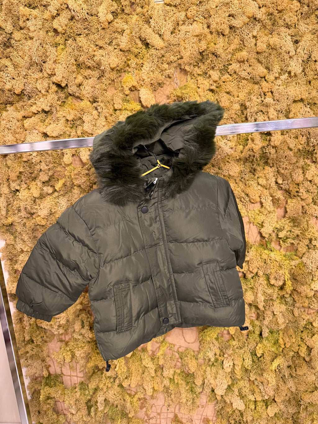 Giubbino con pelliccia cappuccio
